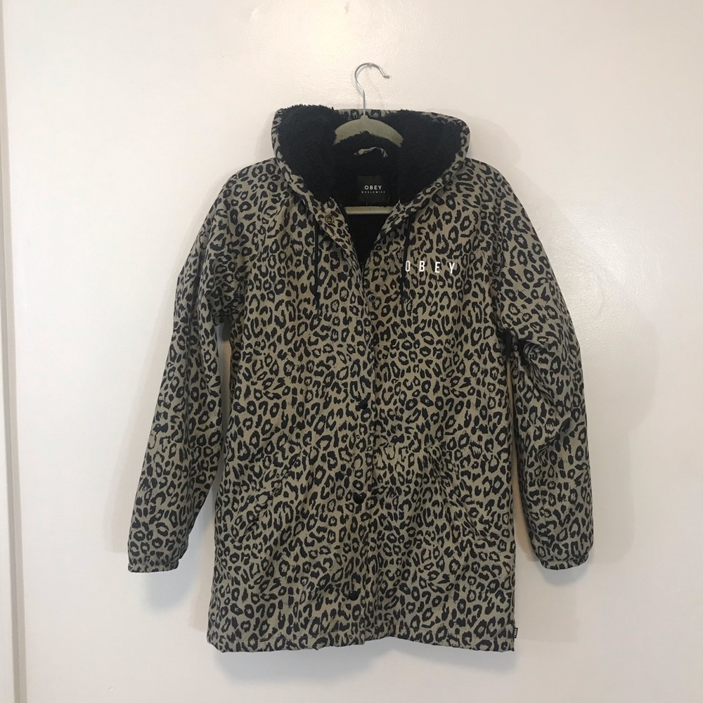 Obey Leopard Waterproof Jacket - Small